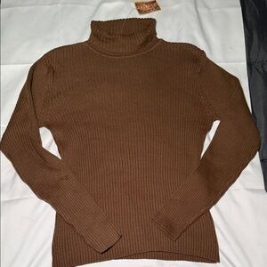 Arizona Jean Company Brown Turtleneck Sweater